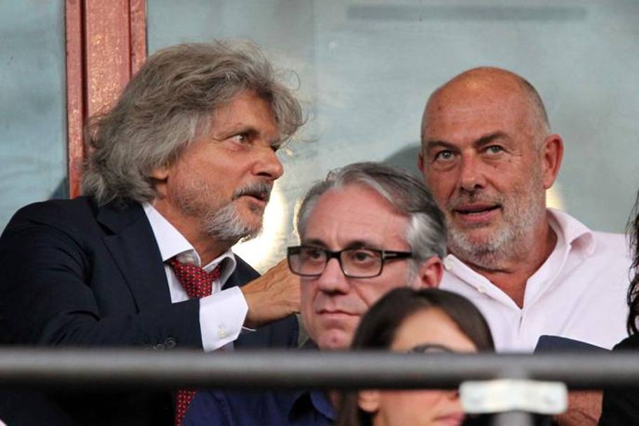 Passato e presente a confronto: Ferrero in tribuna con l&#39;ex presidente doriano Garrone (LaPresse)